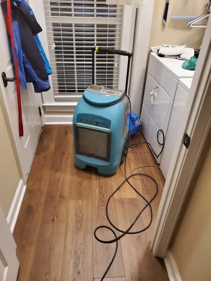 Commercial dehumidifier deployed for Crawl Space Restoration in New Baltimore